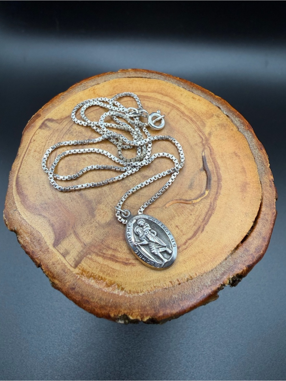 5.3g - 18” - Sterling Silver Saint Christoper Medallion Necklace